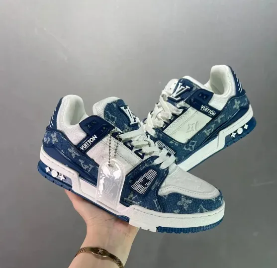 3白蓝