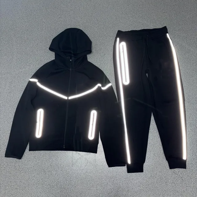 Black Reflective Set