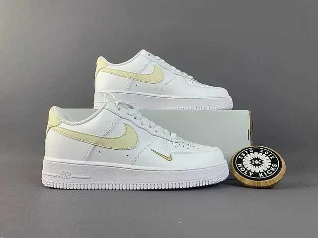 Nike Air Force 1 Low Lemon Ice