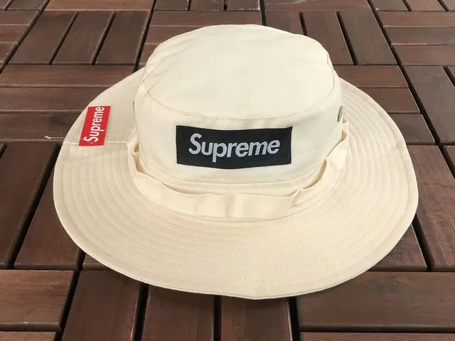 Fisherman's hat in apricot color