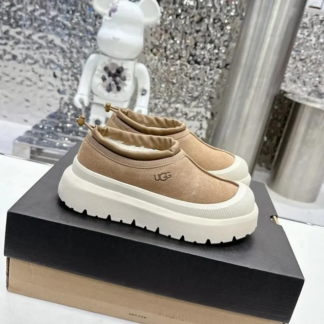 UGG Slip-On Platform Suede