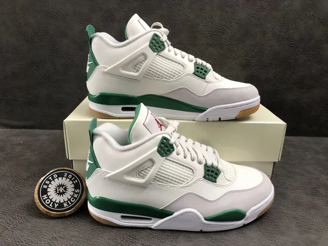 Air Jordan 4 Military Green