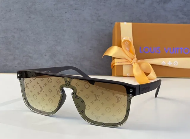Louis Vuitton Sunglasses Monogram Gradient Lens
