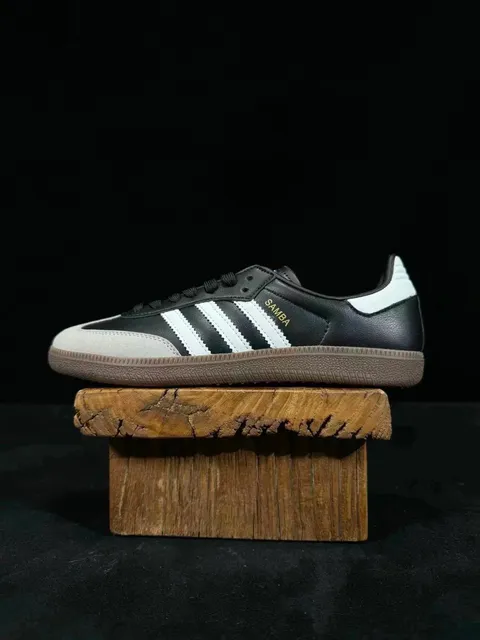 Adidas Samba Classic