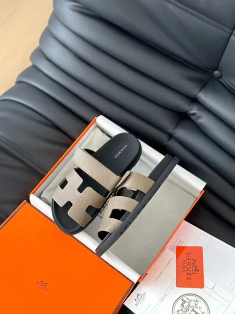 灰色掌纹