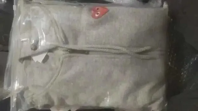 前小红心毛圈开衫灰色