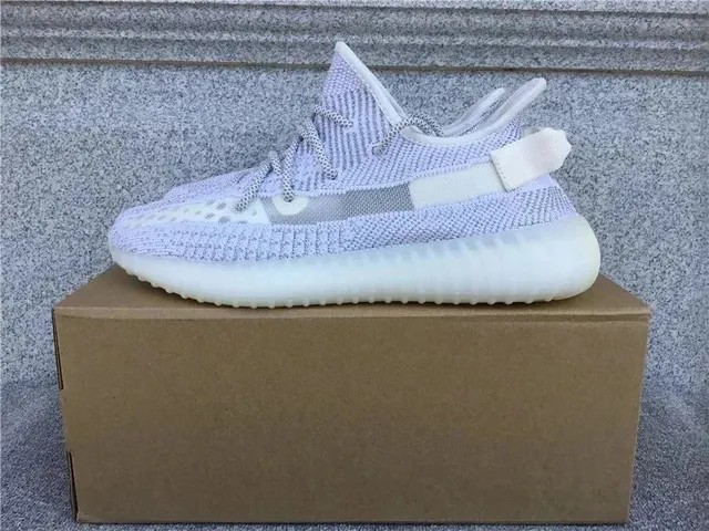 Yeezy Boost 350 V2 Zebra