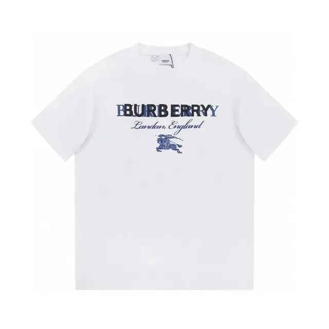 Burberry Logo Print T-Shirt Equestrian Knight