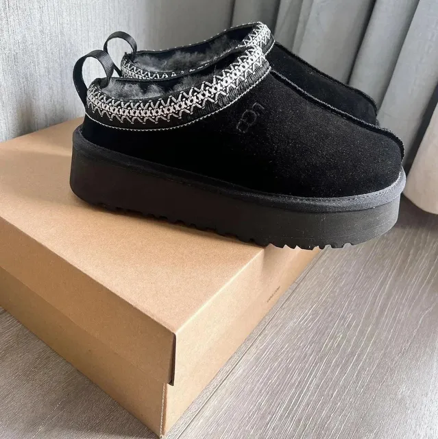 UGG Platform Slide