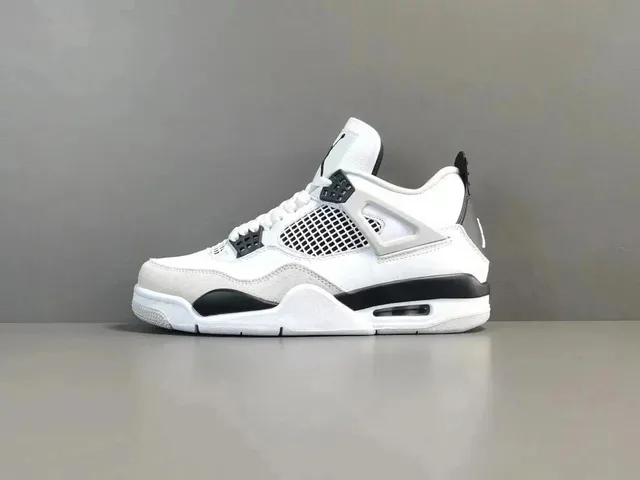 Air Jordan 4