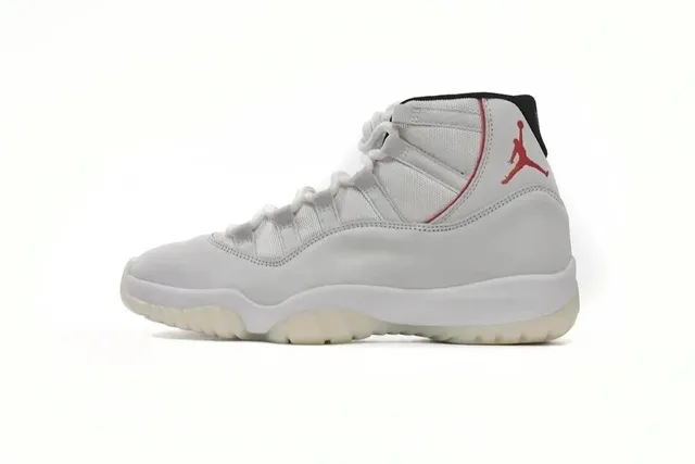 Air Jordan 11 Concord White