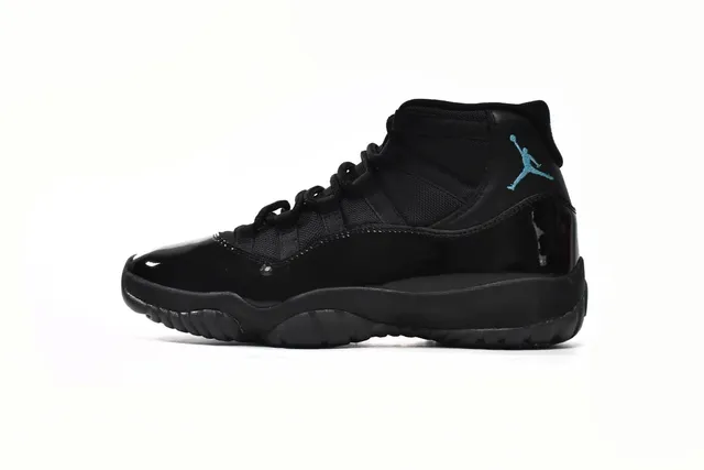 Air Jordan 11 Concord