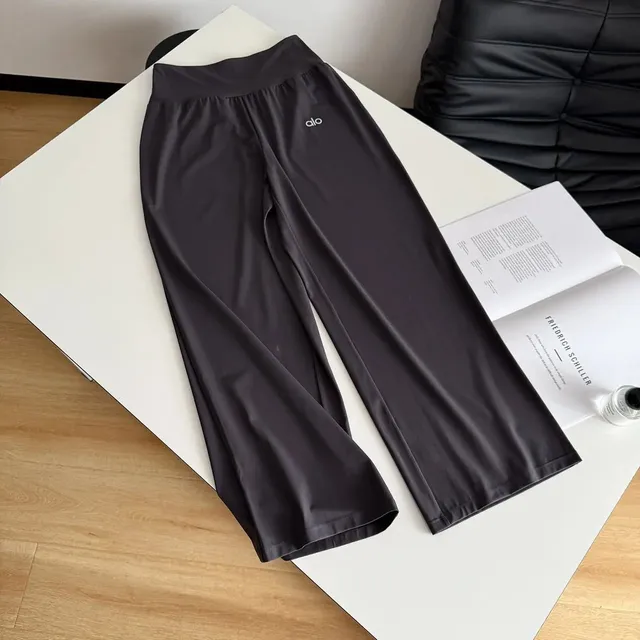 Alo Yoga High-Waist Legging Smooth Performance