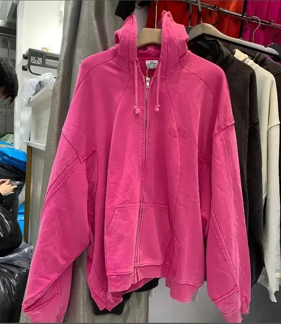 枚红色V666