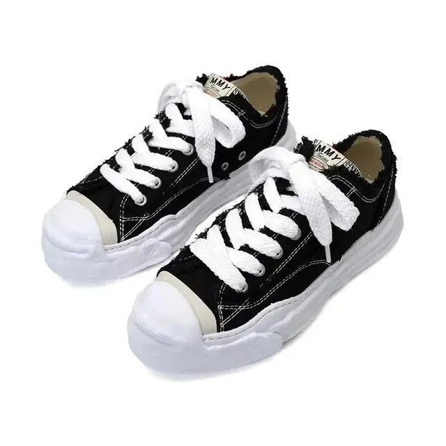 Maison Mihara Yasuhiro LDWaffle Black White
