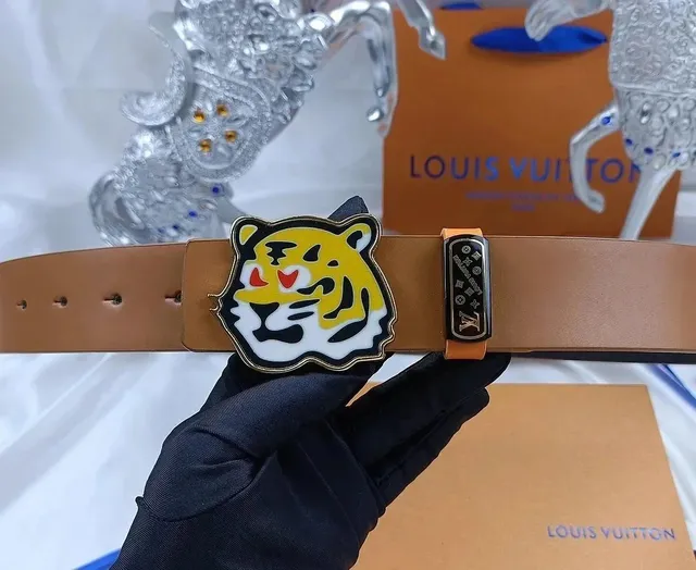 Louis Vuitton Tiger Belt Enamel Tiger Buckle