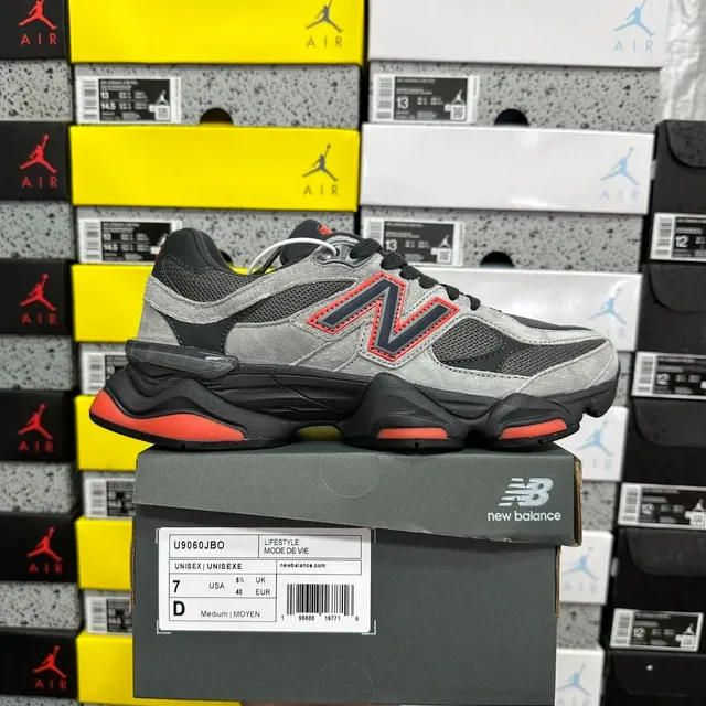 灰红U9060JBO
