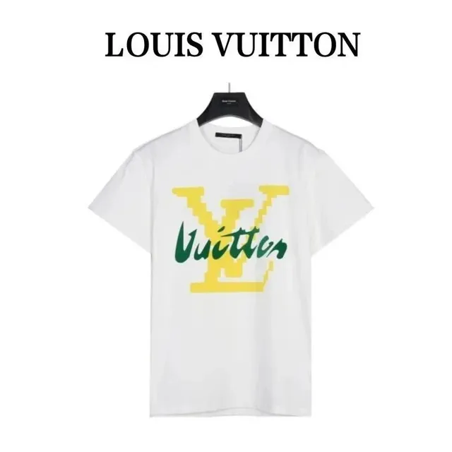 Louis Vuitton T-Shirt Pixelated LV Logo