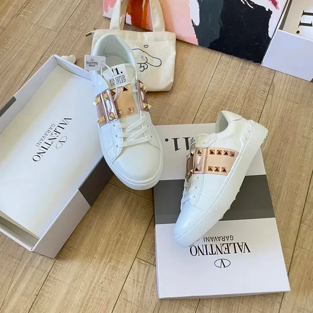 Valentino Rockstud Untitled White with Rose Gold Studs