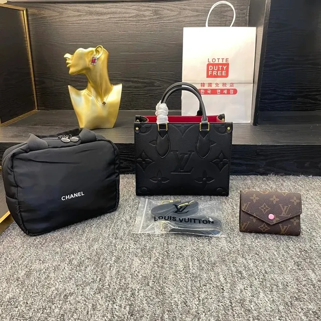 Louis Vuitton Neverfull Monogram Empreinte
