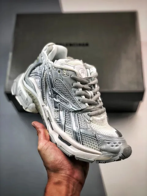 Runner  7