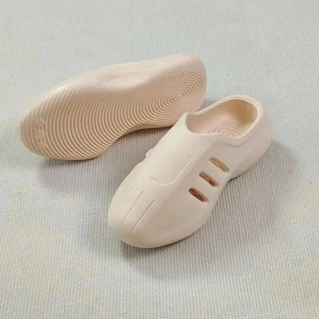 Yeezy Foam Runner Bone