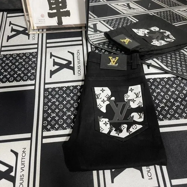 Louis Vuitton Jeans Monogram Pocket