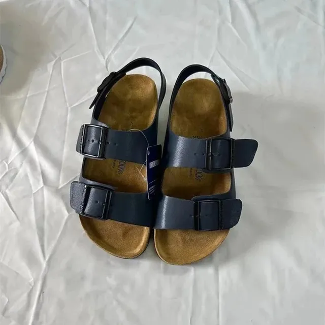 凉鞋蓝色