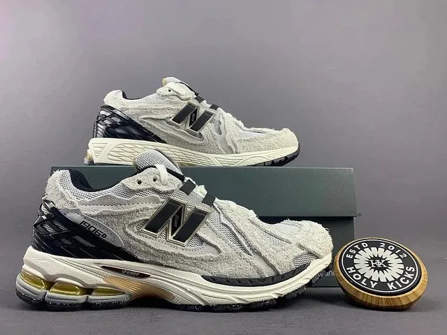 New Balance 2002R Holy Kicks