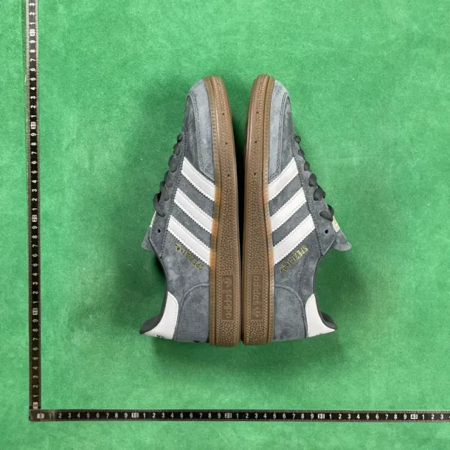 4号炭灰色D96795