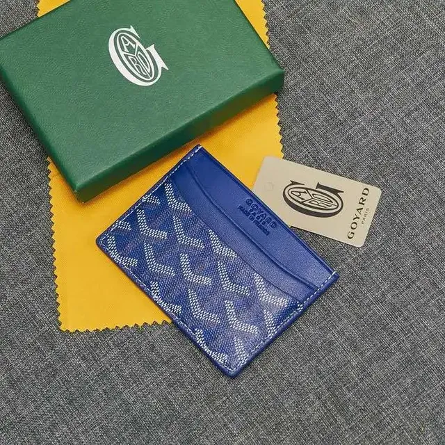 蓝色