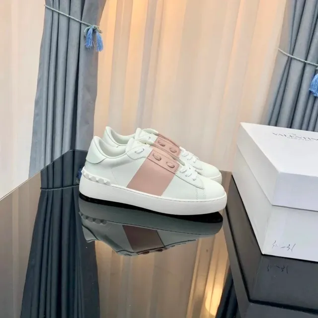 Valentino Rockstud Low Two-Tone