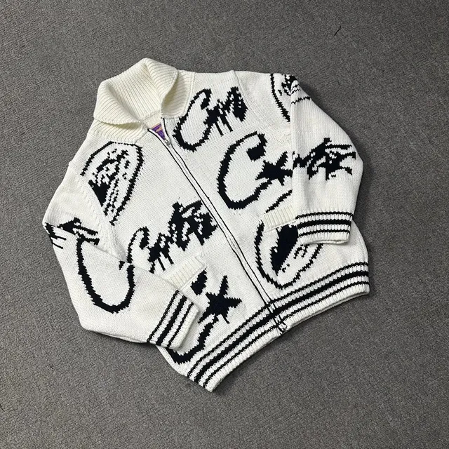 Off-White Zip-Up Knit Sweater