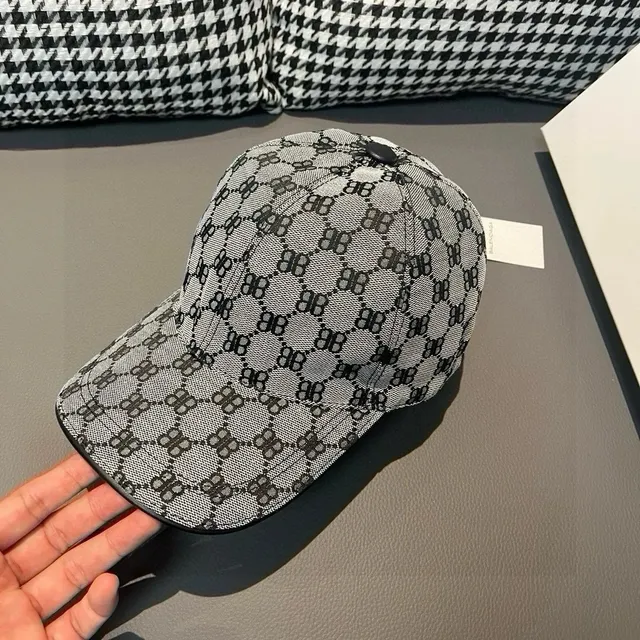 Gucci Baseball Cap GG Monogram Grey/Black