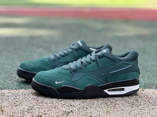 Nike Air Max TN Forest Green