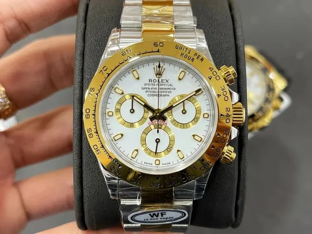 Rolex Oyster Perpetual Cosmograph Daytona Two-Tone