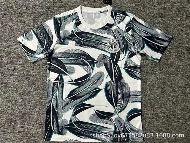 FC Barcelona × Adidas Newcastle United Jersey Feather Print