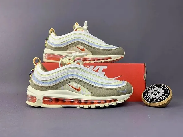 Nike Air Max TN Holy Kicks