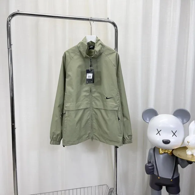 Nike Windrunner Jacket Olive Green