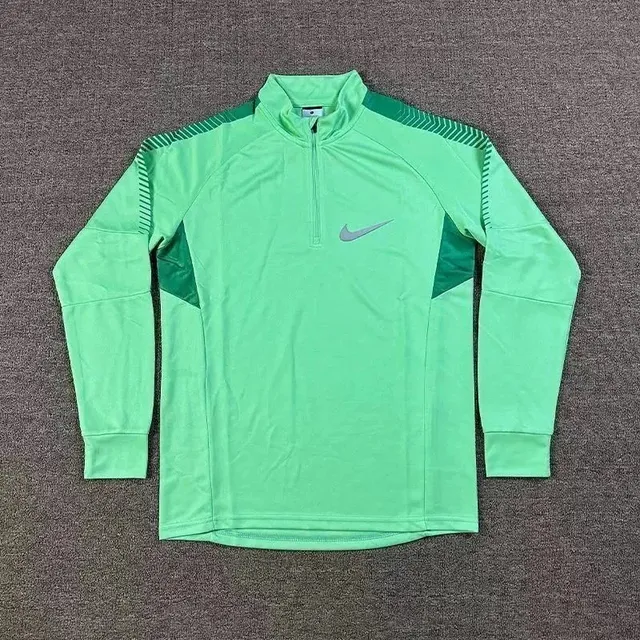 Nike Quarter-Zip Top