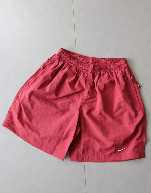 红色 red