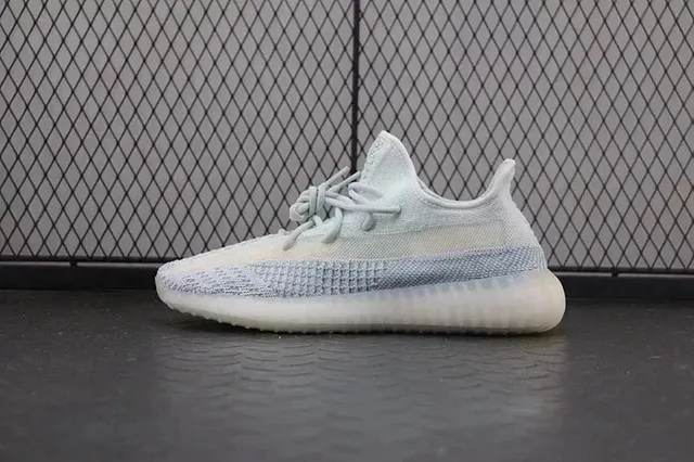 Yeezy 350 V2 Zebra