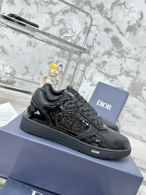 Dior sneakers