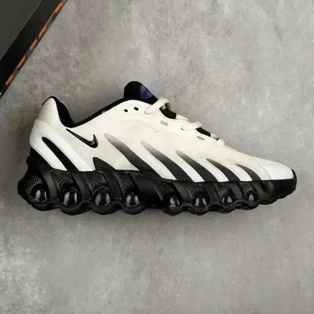 Nike Air Max TN White Black