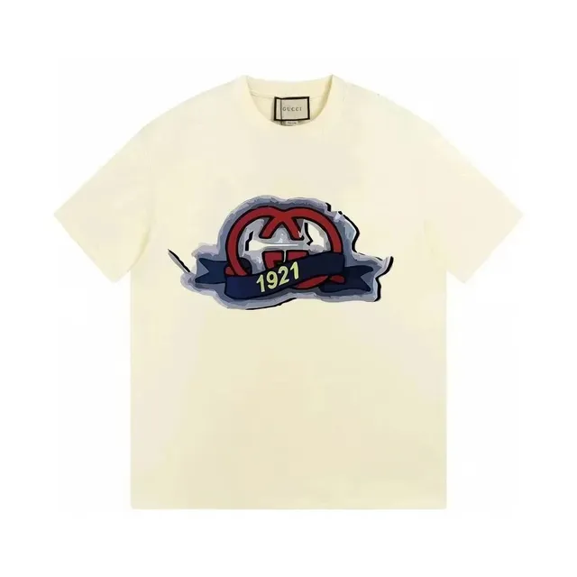 Gucci Graphic T-Shirt 1921 Logo Print
