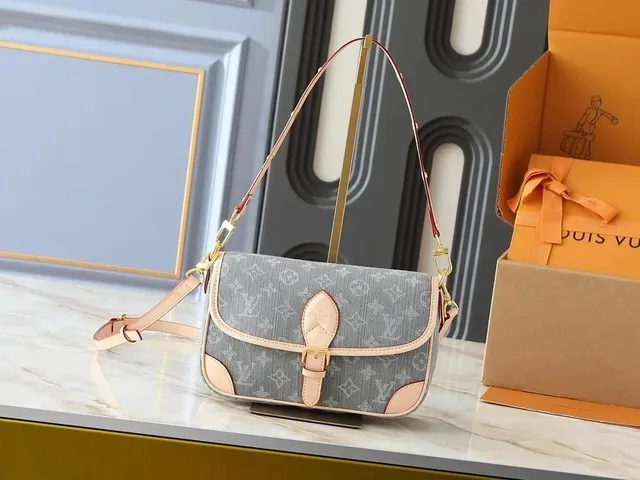 Louis Vuitton On The Go Monogram Eclipse