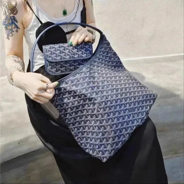Goyard Saint Louis Tote Monogram Canvas