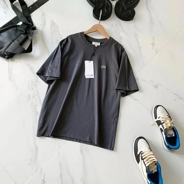灰色grey