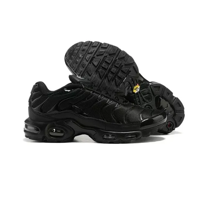 Nike Air Max Plus Triple Black