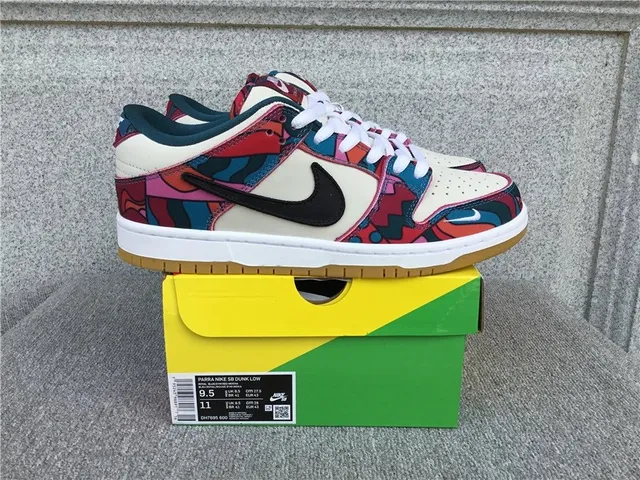 Nike Dunk Low Parra